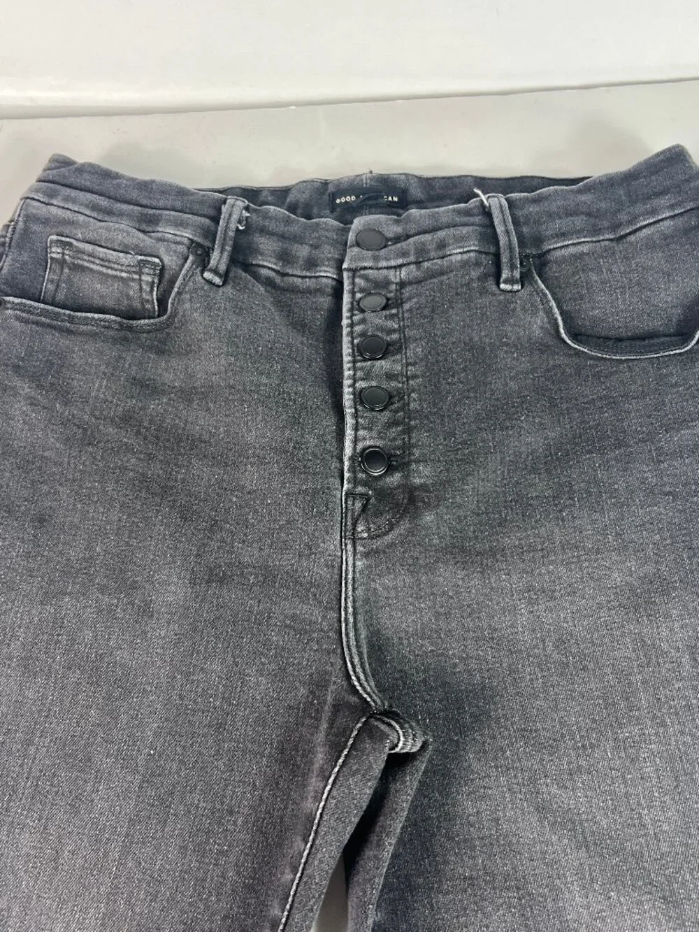 Good American Jeans Womens 31x22* Good Legs High Rise Cropped Black Denim Tag 14